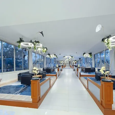 Selectum Family Hotel 5*